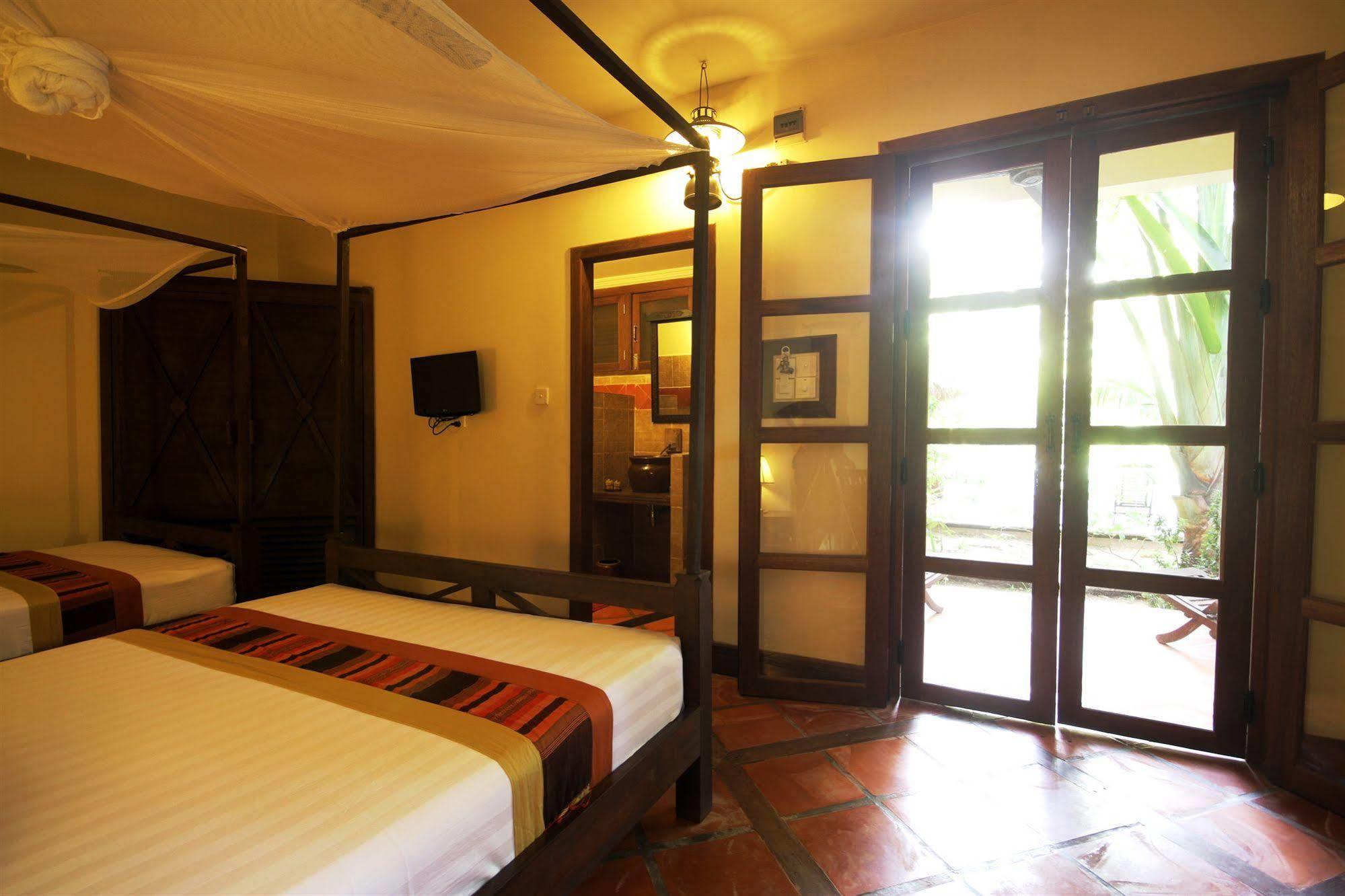 Mysteres D'Angkor Siem Reap Lodge Exterior photo