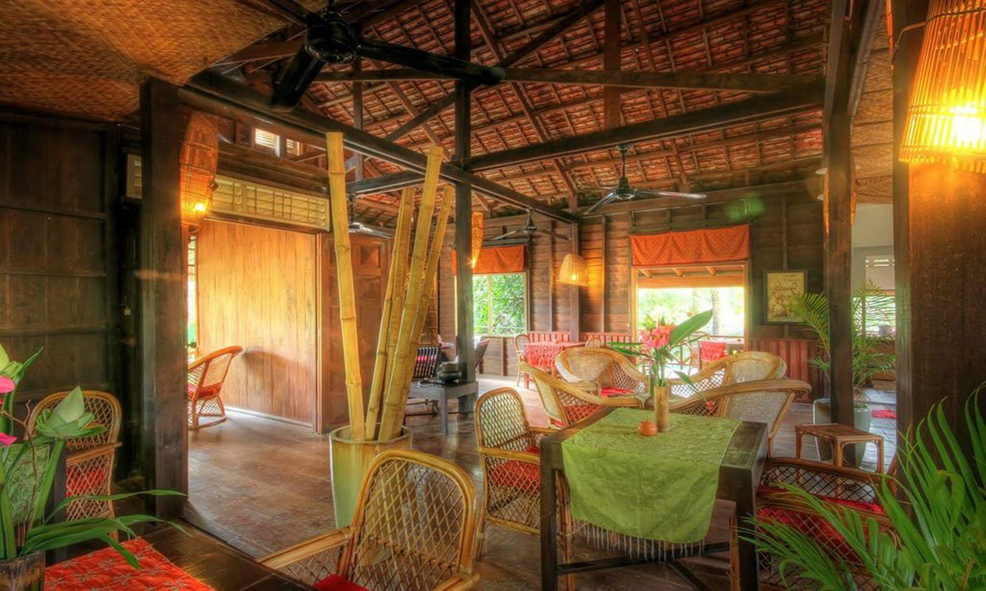 Mysteres D'Angkor Siem Reap Lodge Exterior photo