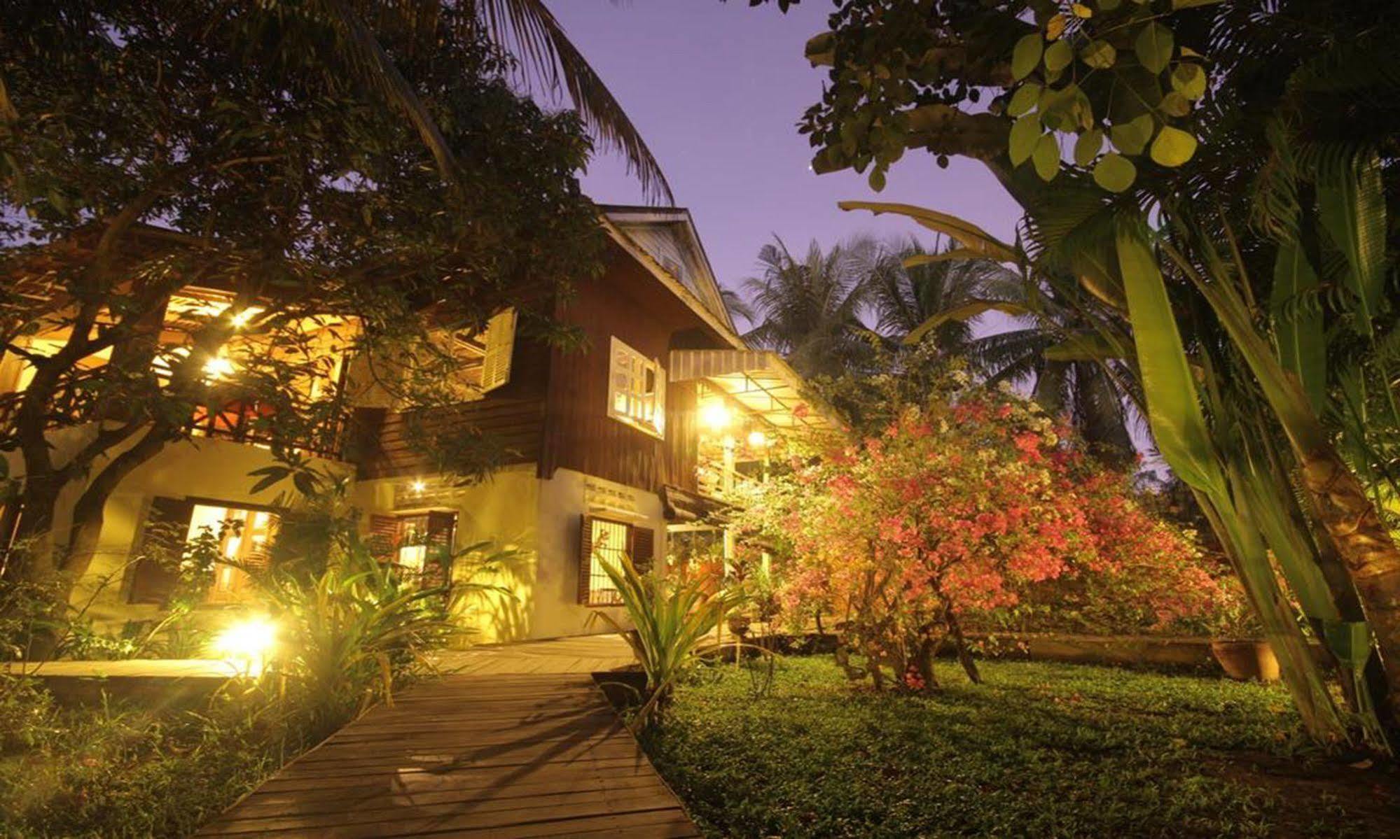 Mysteres D'Angkor Siem Reap Lodge Exterior photo