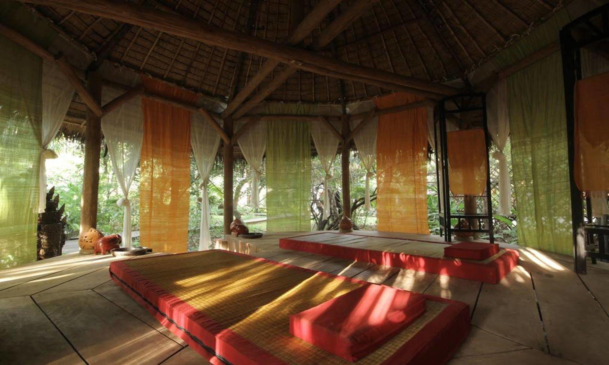 Mysteres D'Angkor Siem Reap Lodge Exterior photo